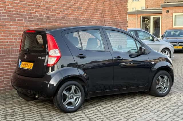 Suzuki SPLASH (2011) thumbnail 2