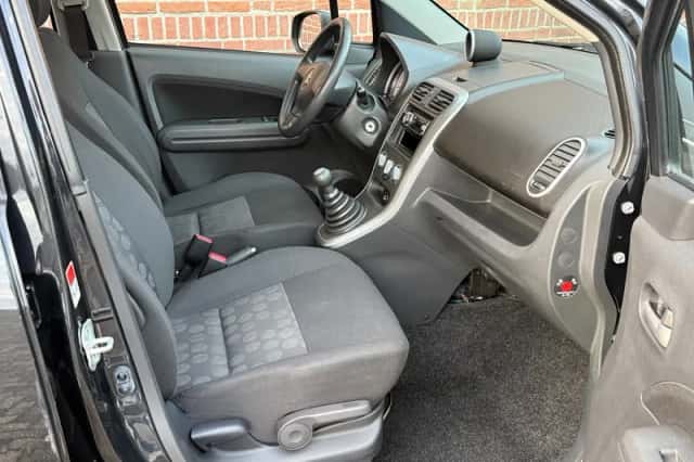 Suzuki SPLASH (2011) thumbnail 3