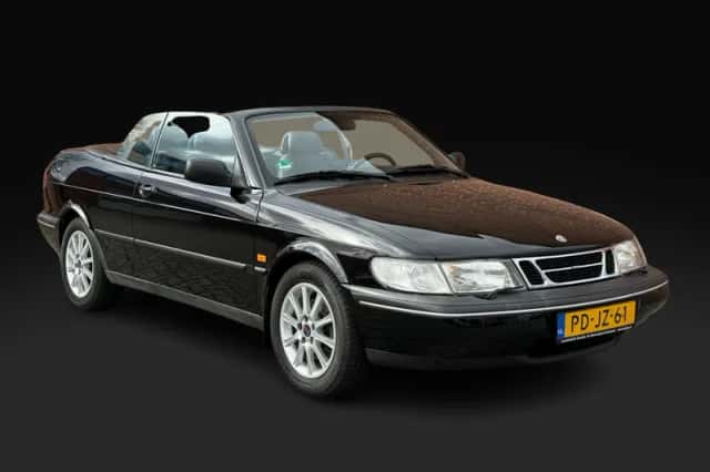 Saab 900 (1996) thumbnail 1