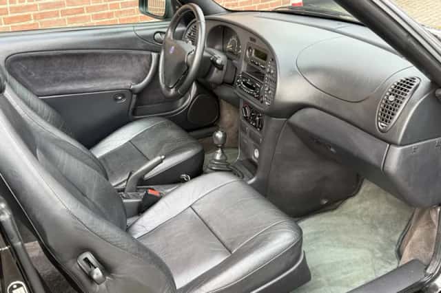 Saab 900 (1996) thumbnail 5