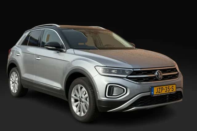 Volkswagen T-Roc (2025) thumbnail 1