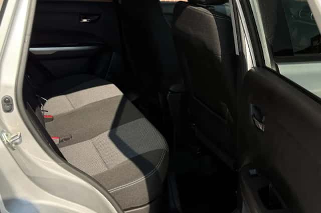 Suzuki Vitara (2023) thumbnail 4