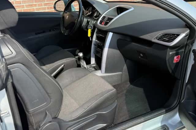 Peugeot 207 (2007) thumbnail 5