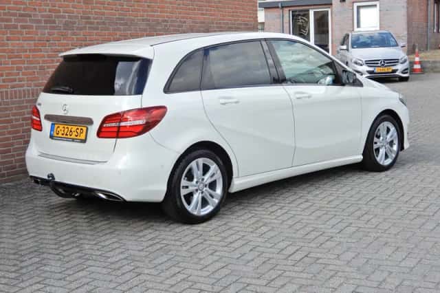 Mercedes-Benz B-Klasse (2016) thumbnail 2