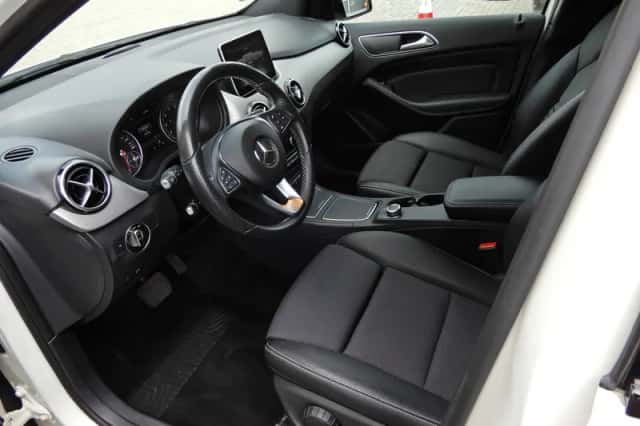 Mercedes-Benz B-Klasse (2016) thumbnail 5