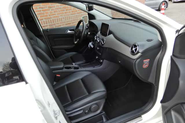 Mercedes-Benz B-Klasse (2017) thumbnail 3