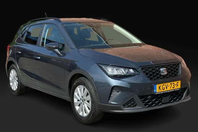 SEAT Arona (2024) thumbnail 1