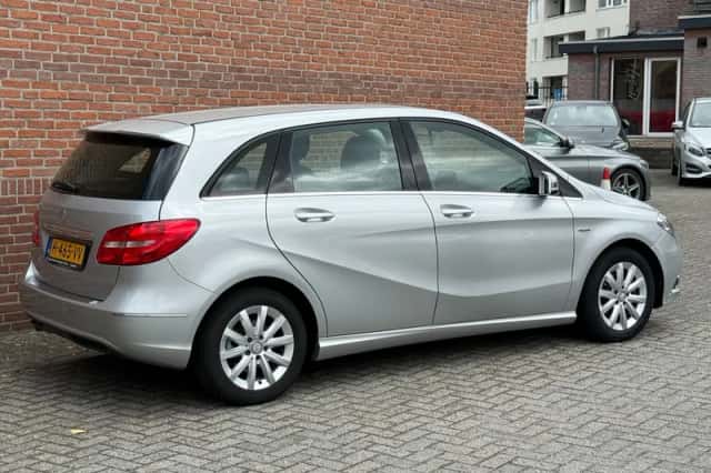 Mercedes-Benz B-Klasse (2012) thumbnail 2