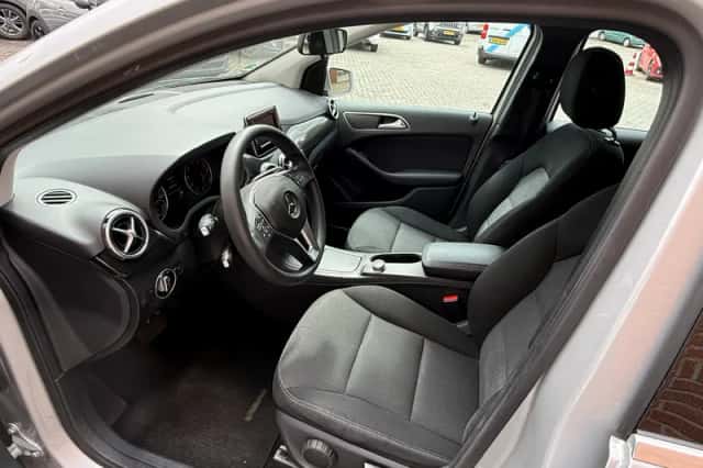 Mercedes-Benz B-Klasse (2012) thumbnail 5