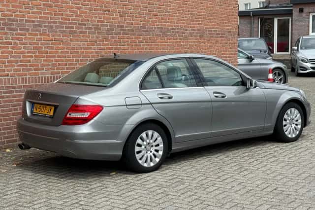 Mercedes-Benz C-Klasse (2012) thumbnail 2