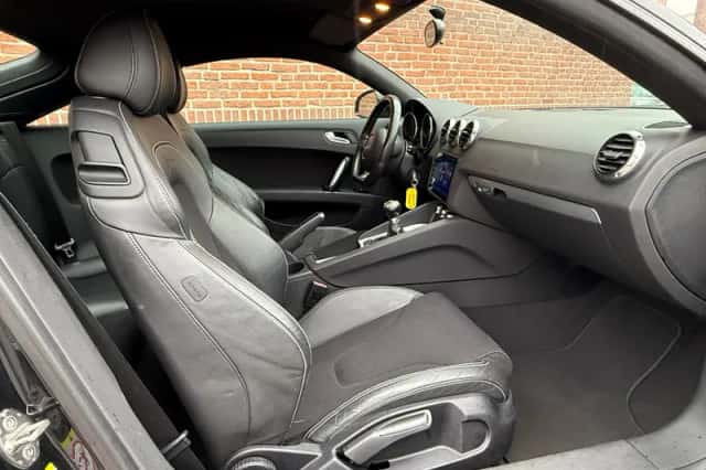 Audi TT (2007) thumbnail 3
