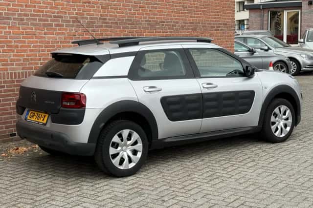 Citroën C4 (2015) thumbnail 2