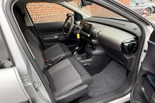 Citroën C4 (2015) thumbnail 3