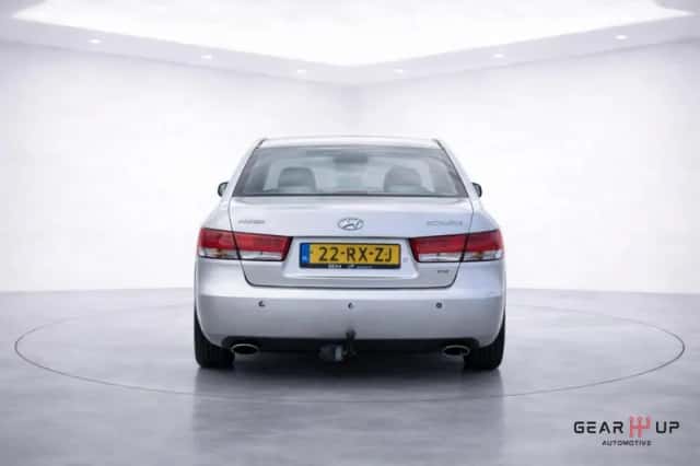Hyundai Sonata (2005) thumbnail 4