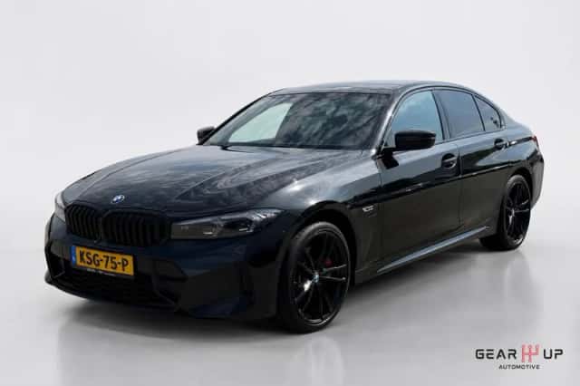 BMW 3-Serie (2023) thumbnail 1