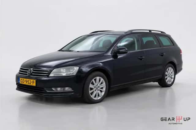 Volkswagen Passat (2014) thumbnail 1