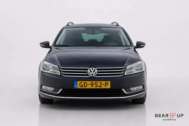 Volkswagen Passat (2014) thumbnail 4