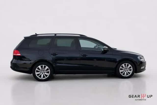 Volkswagen Passat (2014) thumbnail 6