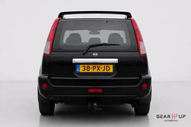 Nissan X-Trail (2005) thumbnail 3