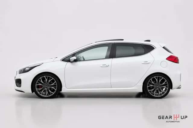 Kia Cee'd (2014) thumbnail 2