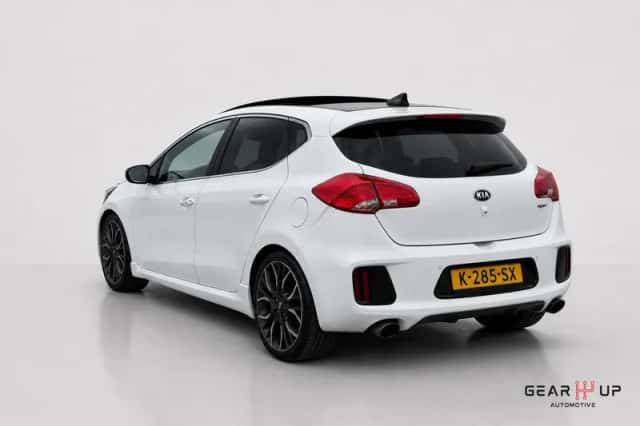Kia Cee'd (2014) thumbnail 3