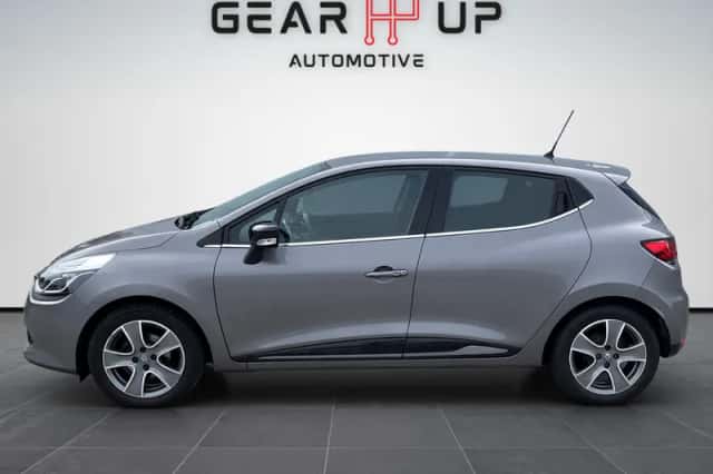 Renault Clio (2015) thumbnail 2
