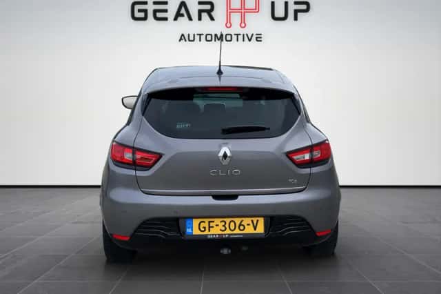 Renault Clio (2015) thumbnail 4