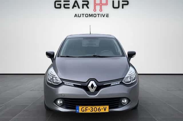 Renault Clio (2015) thumbnail 5