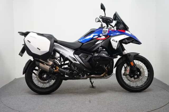 BMW R (2024) thumbnail 1