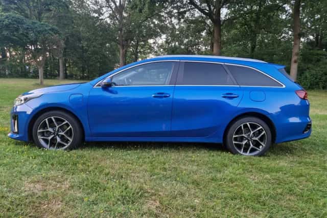 Kia Ceed (2020) thumbnail 2