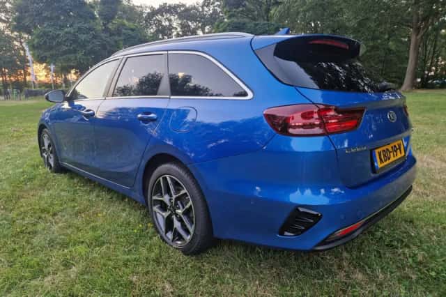 Kia Ceed (2020) thumbnail 3