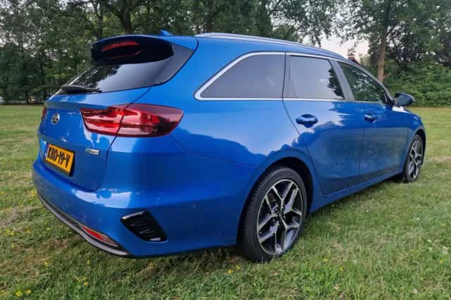 Kia Ceed (2020) thumbnail 4