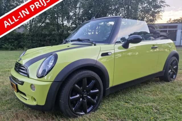 MINI Cooper (2005) thumbnail 1