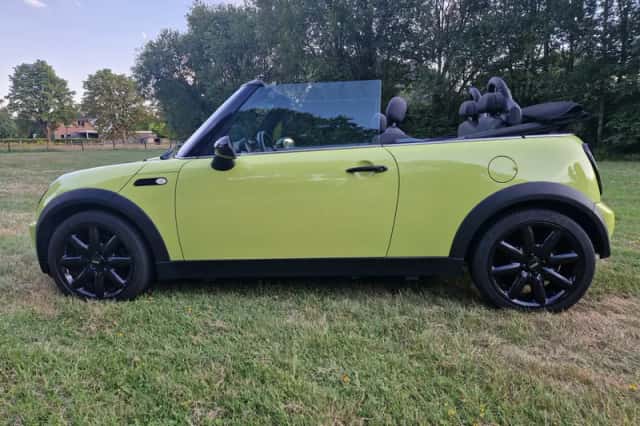 MINI Cooper (2005) thumbnail 3