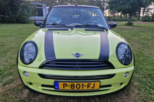 MINI Cooper (2005) thumbnail 6