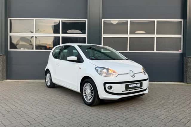 Volkswagen Up! (2012) thumbnail 3