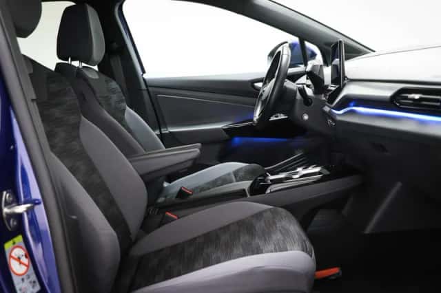 Volkswagen ID.4 (2021) thumbnail 4