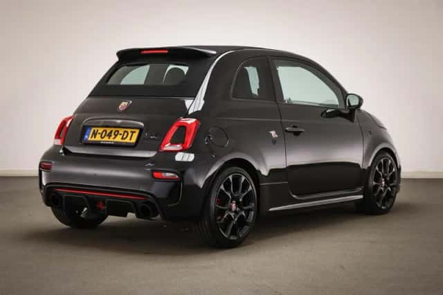 Fiat 500C (2017) thumbnail 2