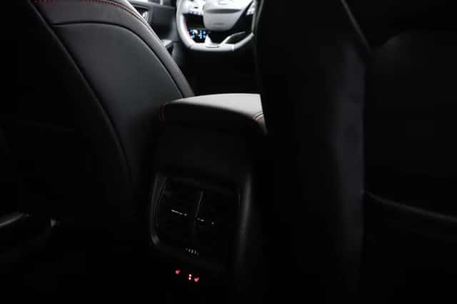 Ford Kuga (2020) thumbnail 3