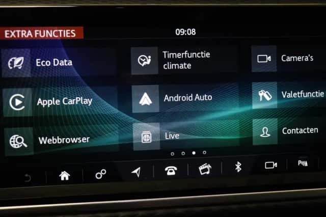 Land Rover Range Rover Velar (2019) thumbnail 6
