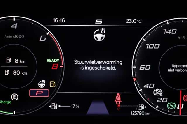 SEAT Leon (2021) thumbnail 5