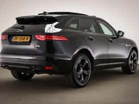 Jaguar F-Pace (2019) thumbnail 2