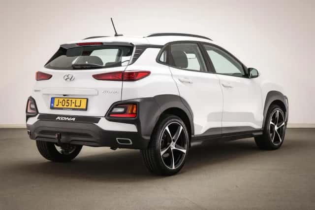 Hyundai Kona (2018) thumbnail 2