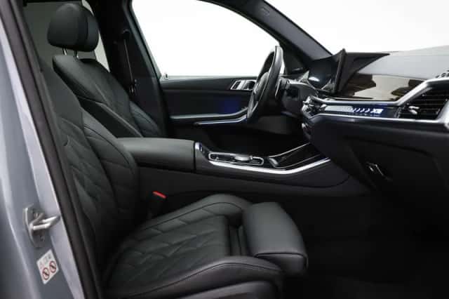BMW X5 (2023) thumbnail 4