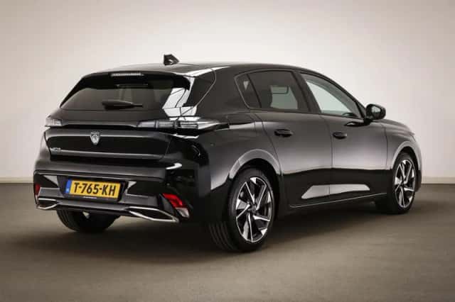 Peugeot 308 (2023) thumbnail 2