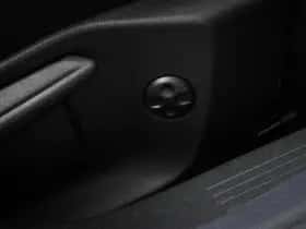 Peugeot 308 (2023) thumbnail 13