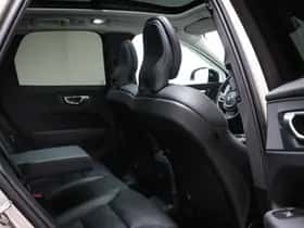 Volvo XC60 (2024) thumbnail 15