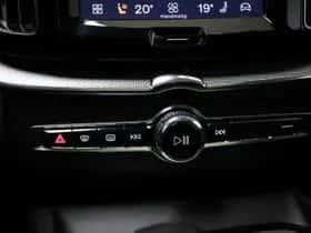 Volvo XC60 (2024) thumbnail 44
