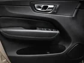 Volvo XC60 (2024) thumbnail 34