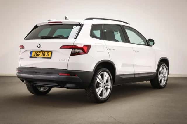 Škoda Karoq (2019) thumbnail 2